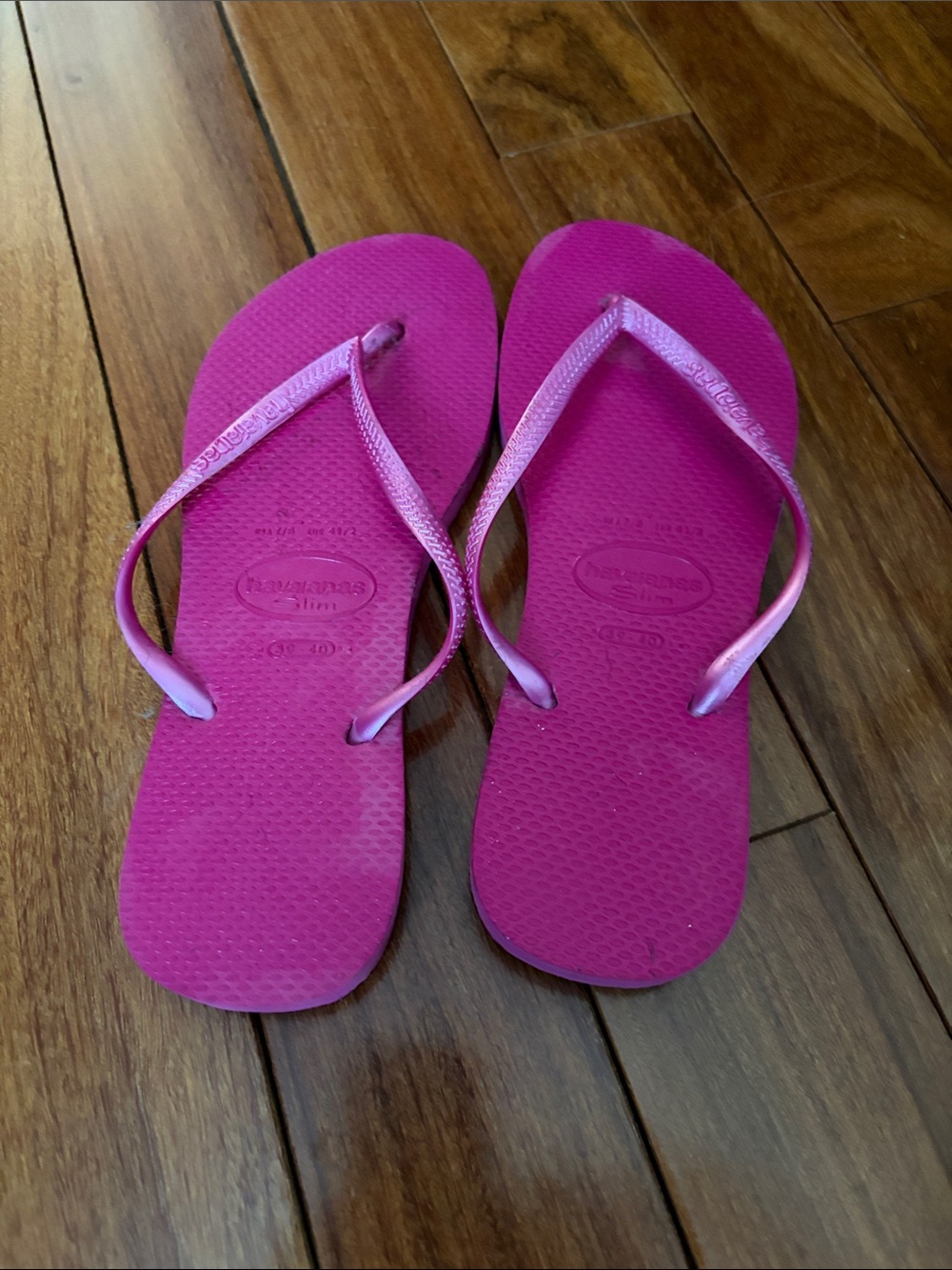 Havaianas Slim Hot Pink Flip Flops